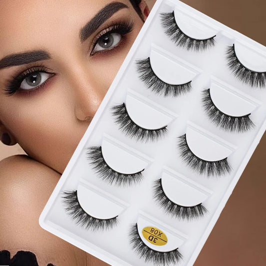 Pairs of natural false eyelashes